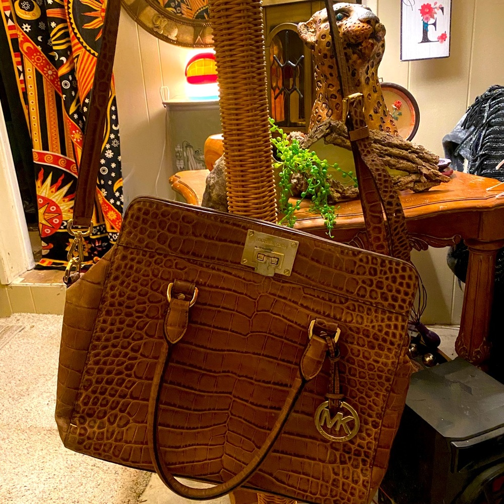 Michael Kors Dillon Crocodile Embossed Brown